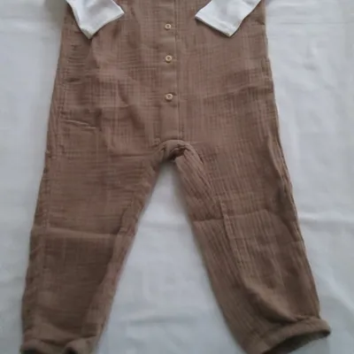 Ensemble salopette + tee-shirt H&M